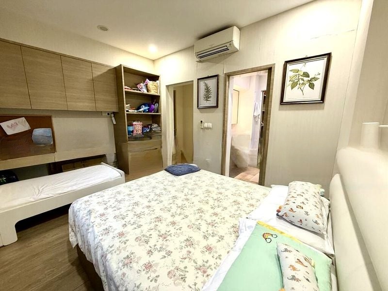MOULMEIN COURT 3
