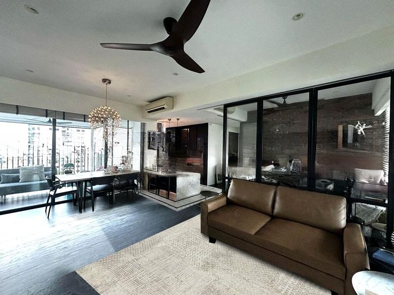 REGENCY SUITES 14