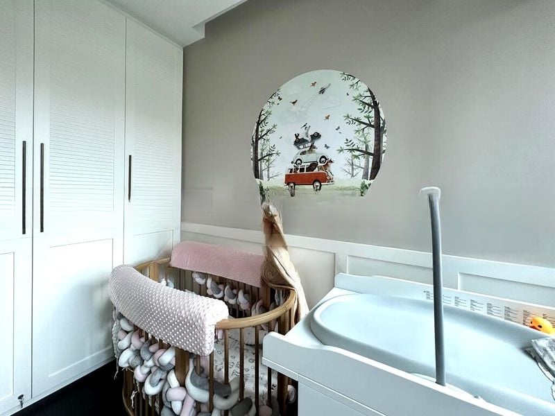 REGENCY SUITES 4