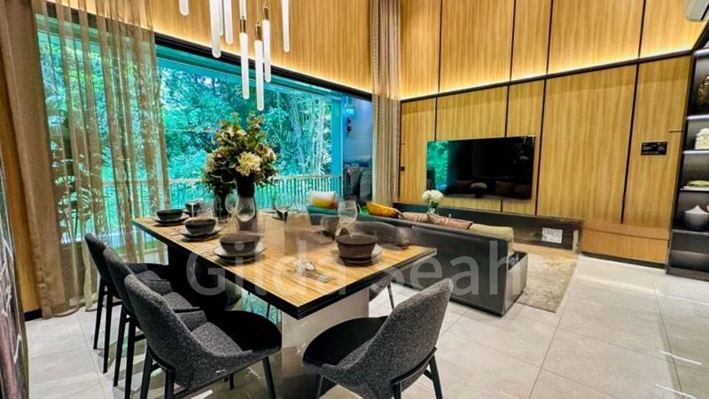 BLOSSOMS BY THE PARK 3