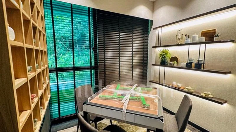 BLOSSOMS BY THE PARK 10