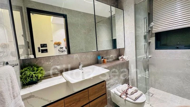 BLOSSOMS BY THE PARK 12