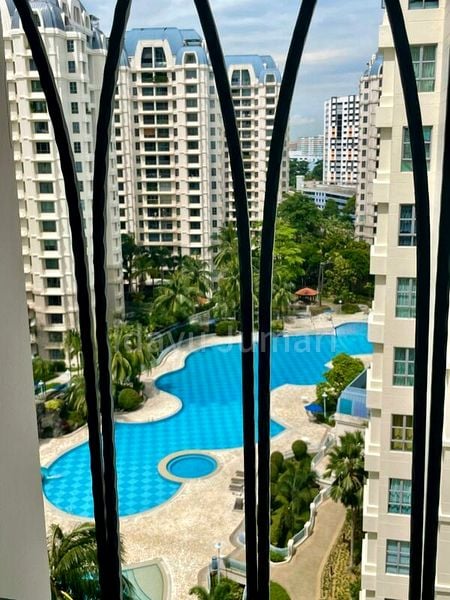 AQUARIUS BY THE PARK 2