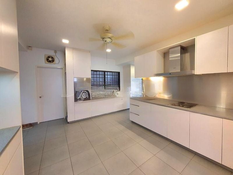 WINDY HEIGHTS 8