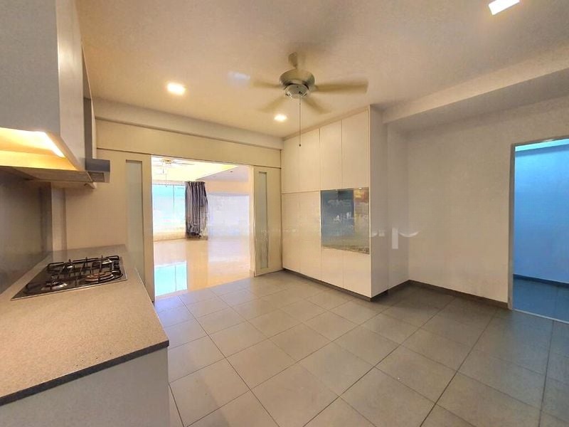 WINDY HEIGHTS 9