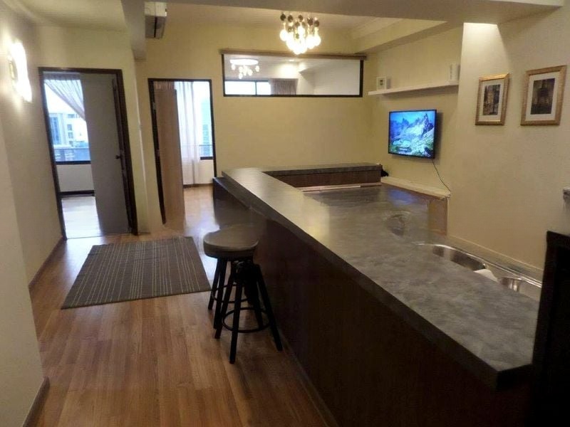 INTERNATIONAL PLAZA 15