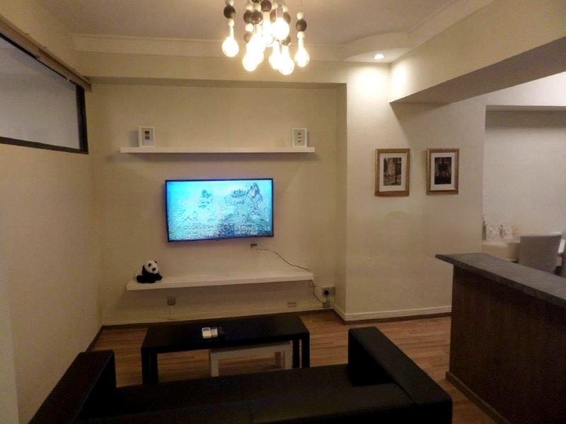 INTERNATIONAL PLAZA 12