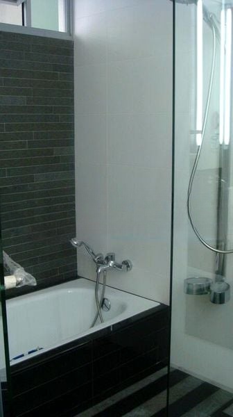 PARK INFINIA AT WEE NAM 11