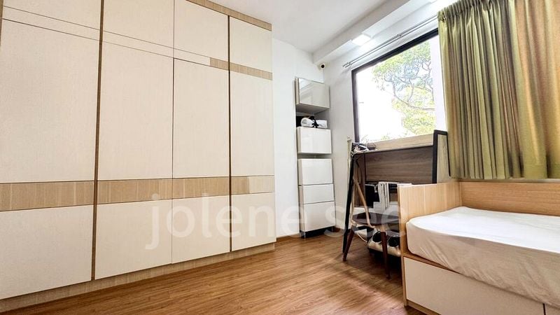 HILLCREST ARCADIA 12