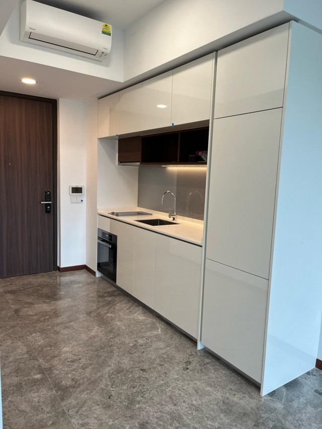 FOURTH AVENUE RESIDENCES 5