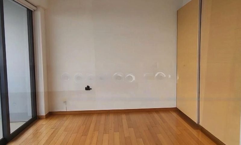 MARINA BAY RESIDENCES 8