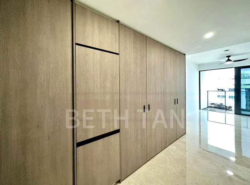 AVENUE SOUTH RESIDENCE 6