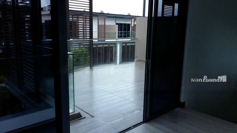 THE SEAWIND 7