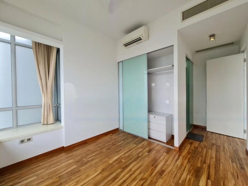 CAIRNHILL RESIDENCES 12