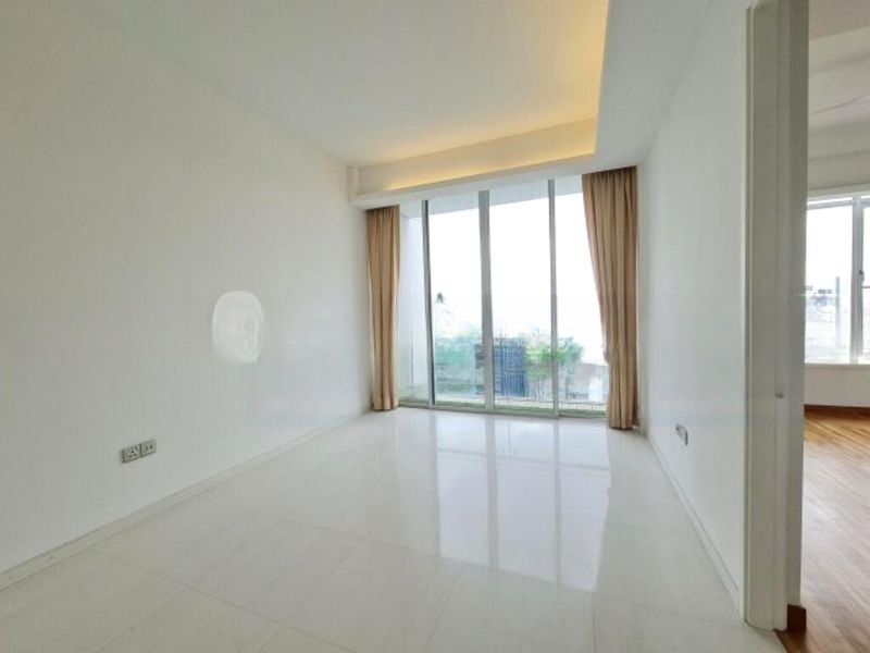CAIRNHILL RESIDENCES 15
