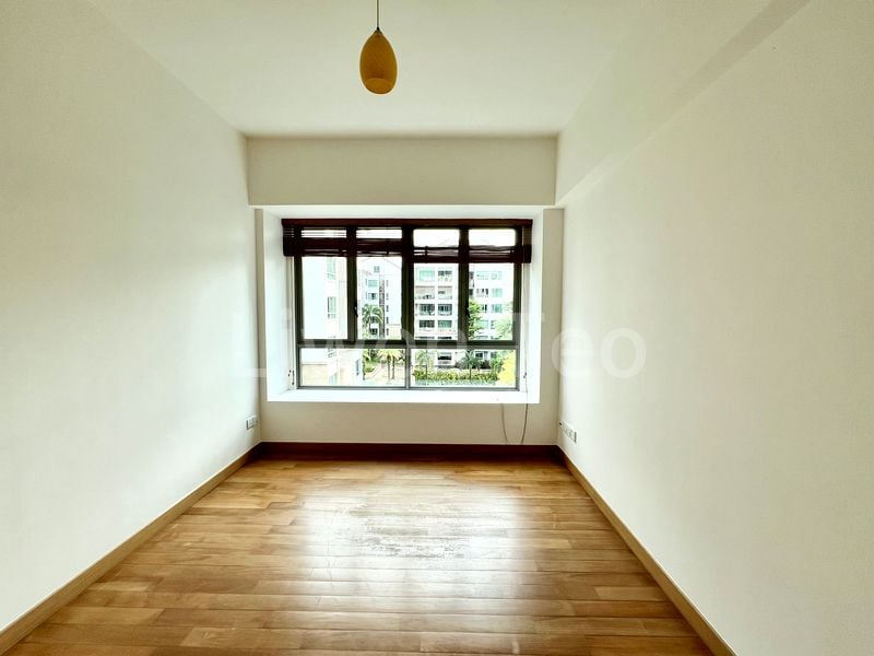 THE BERTH BY THE COVE 14