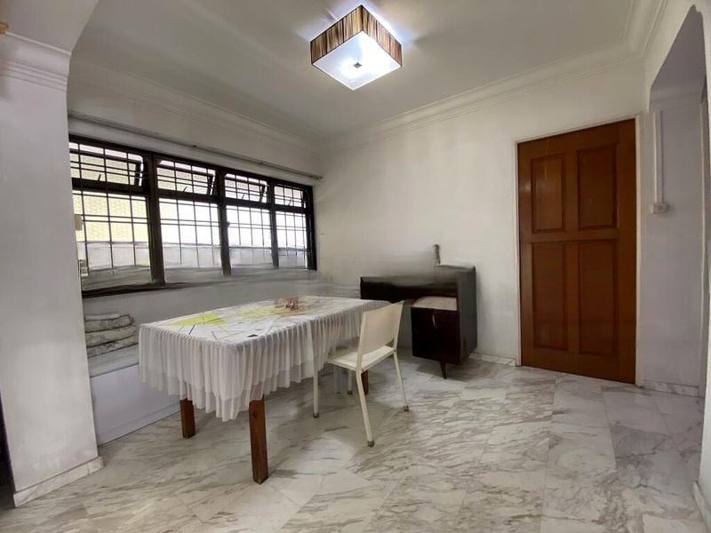 BT BATOK WEST AVE 6 10