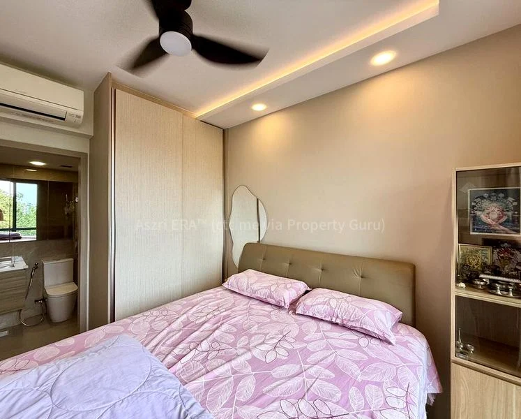 TREASURE AT TAMPINES 10