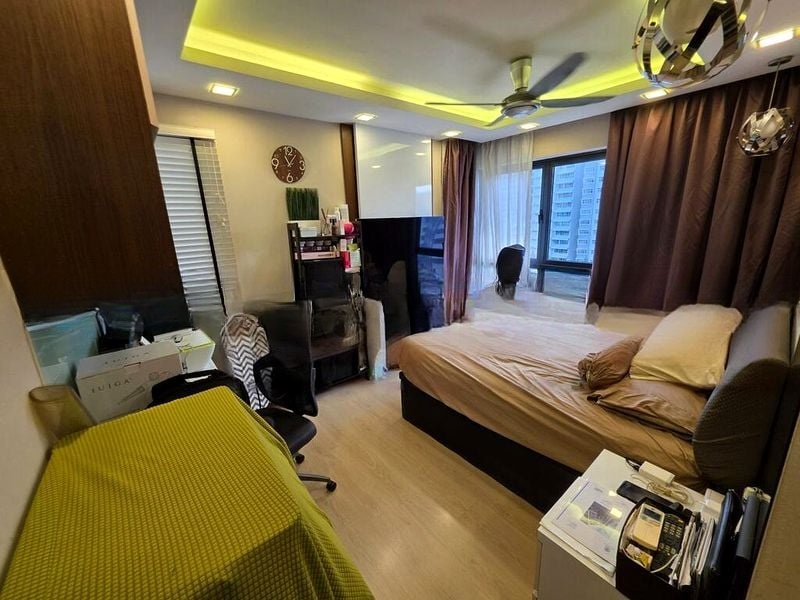 RIVERPARC RESIDENCE 5