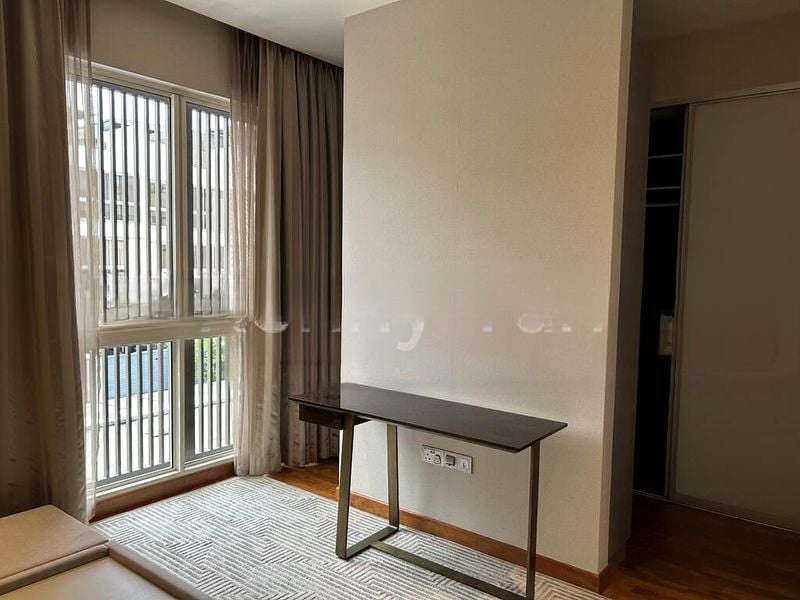 LUXUS HILLS 5