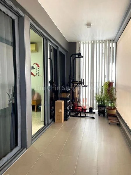 THE LAKEFRONT RESIDENCES 2