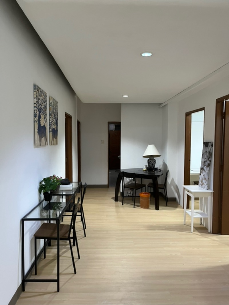ELIZABETH TOWER 31