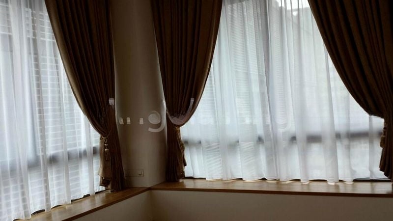 URBAN SUITES 5