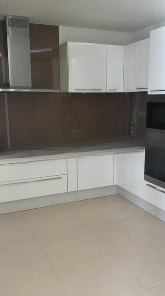 URBAN SUITES 8