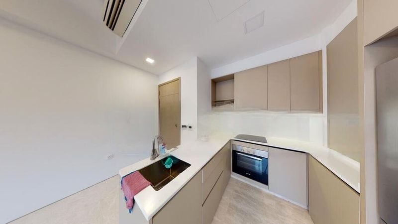 THE ENCLAVE . HOLLAND 4