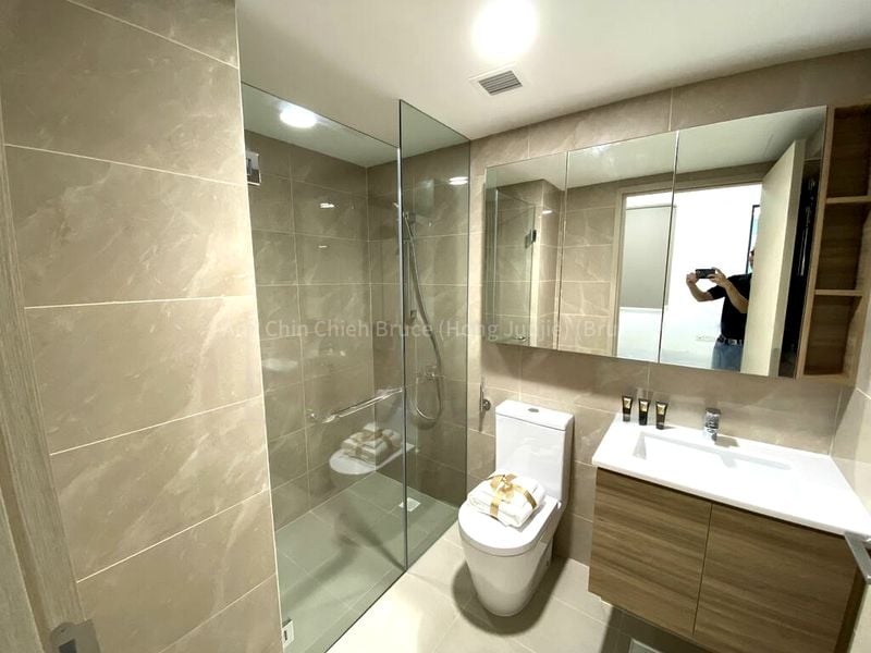 TREASURE AT TAMPINES 6