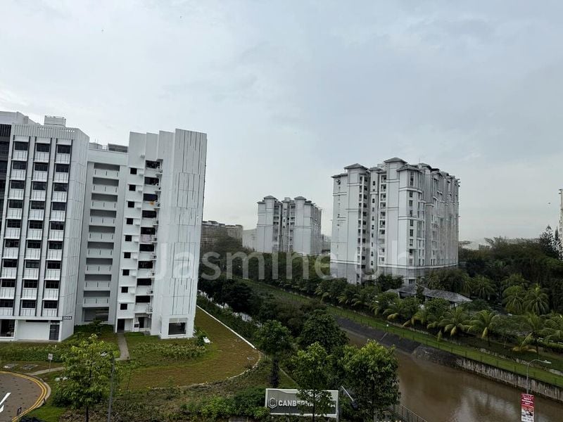 THE WATERGARDENS AT CANBERRA 15