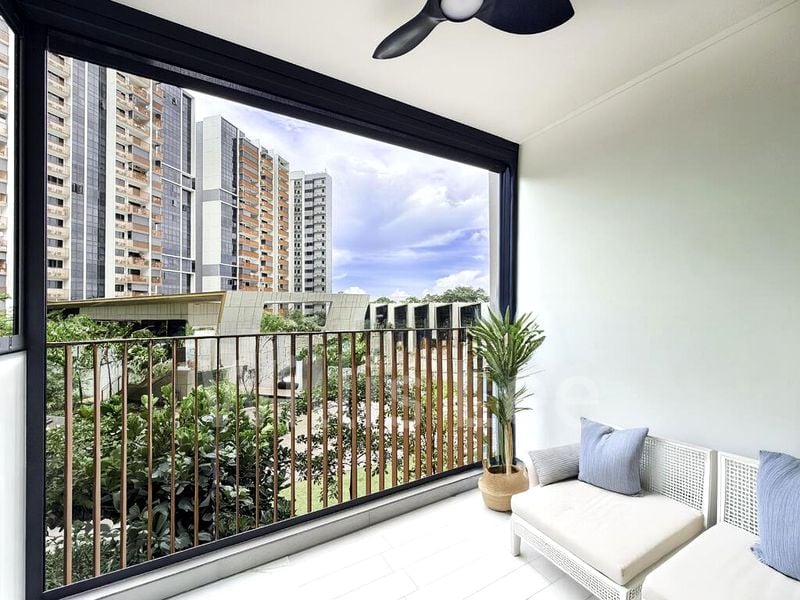 RIVERFRONT RESIDENCES 8