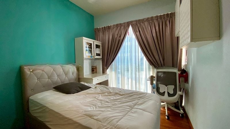 THE TAMPINES TRILLIANT 5