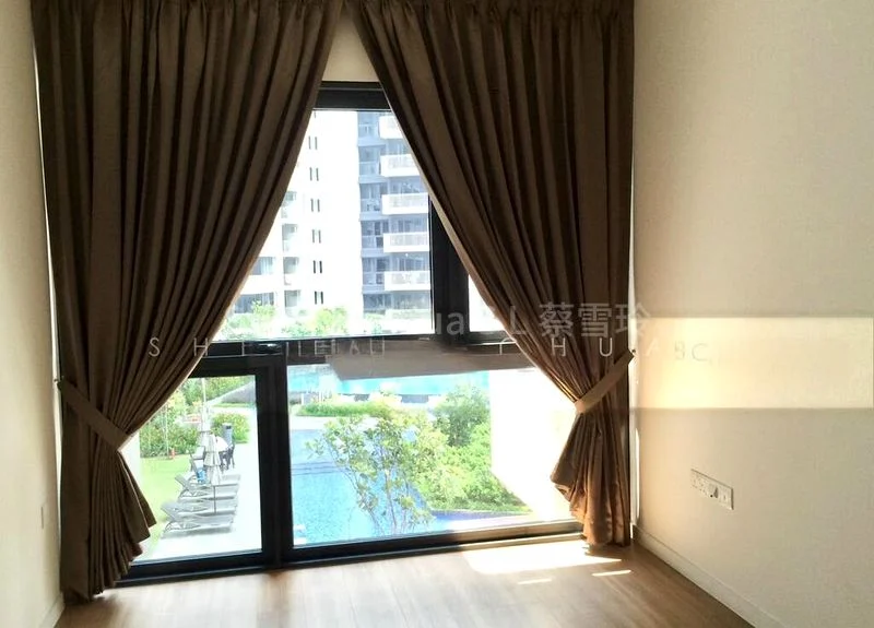 THE LAKEFRONT RESIDENCES 5