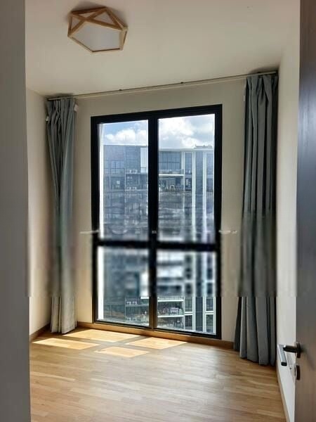 PARK COLONIAL 8