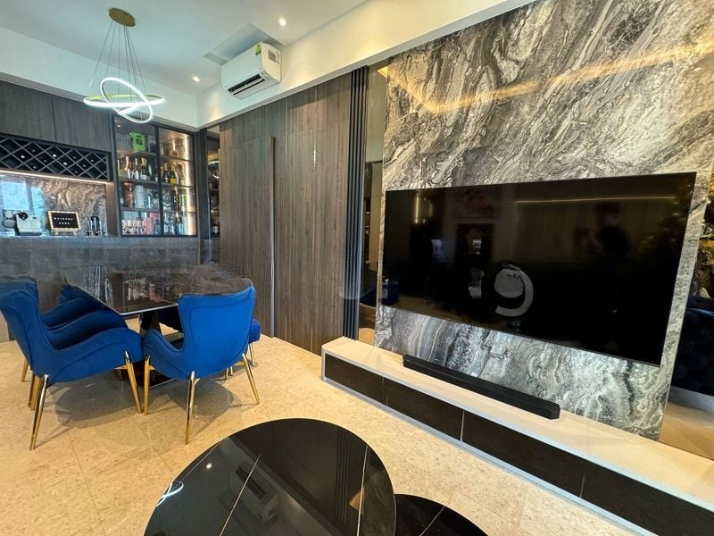 11 AMBER ROAD 14