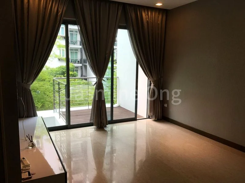 WATERMARK ROBERTSON QUAY 8