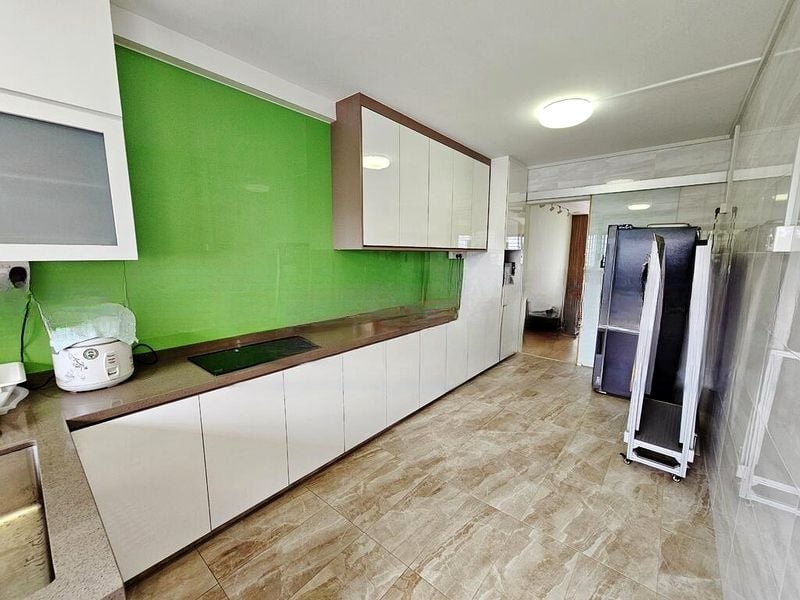 BT BATOK WEST AVE 6 2