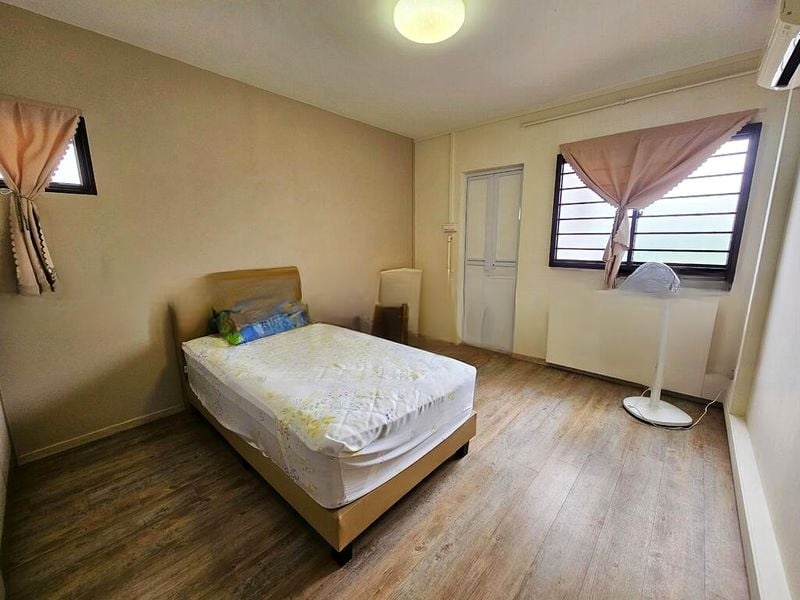 BT BATOK WEST AVE 6 4