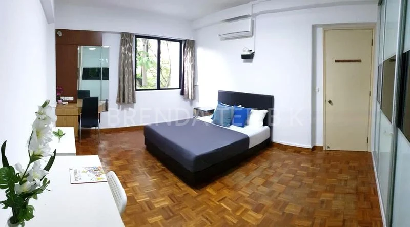 CENTRAL GREEN CONDOMINIUM 4