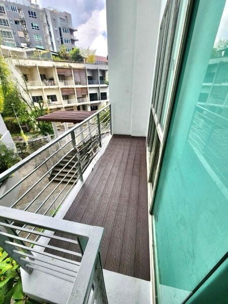 EMILY RESIDENCE 10