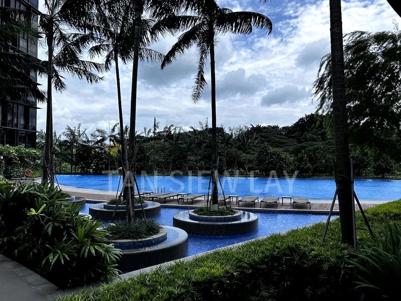 SEASIDE RESIDENCES 7