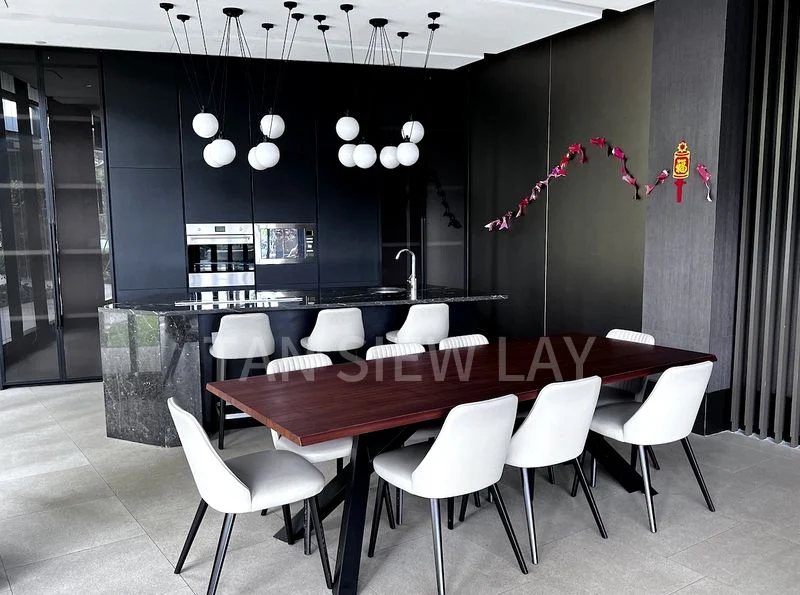 SEASIDE RESIDENCES 12