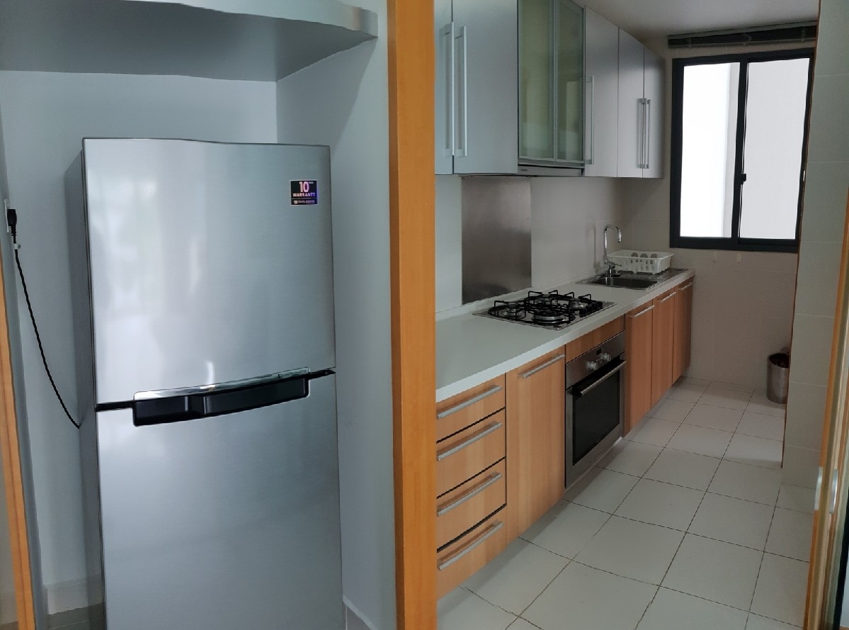 THE PIER AT ROBERTSON 9