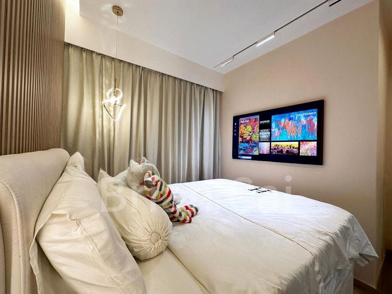 TREASURE AT TAMPINES 5