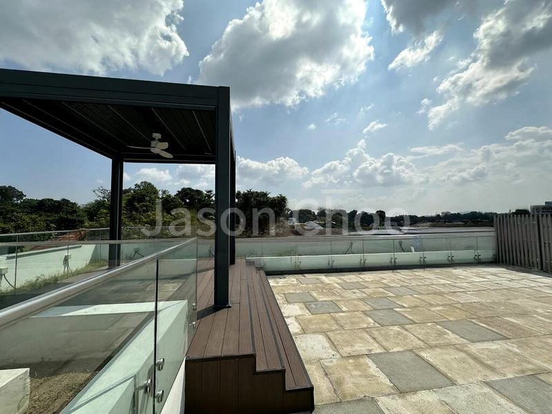 WHITE HOUSE RESIDENCES 8