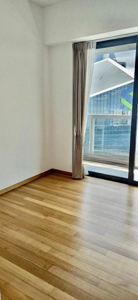 MARINA BAY RESIDENCES 6