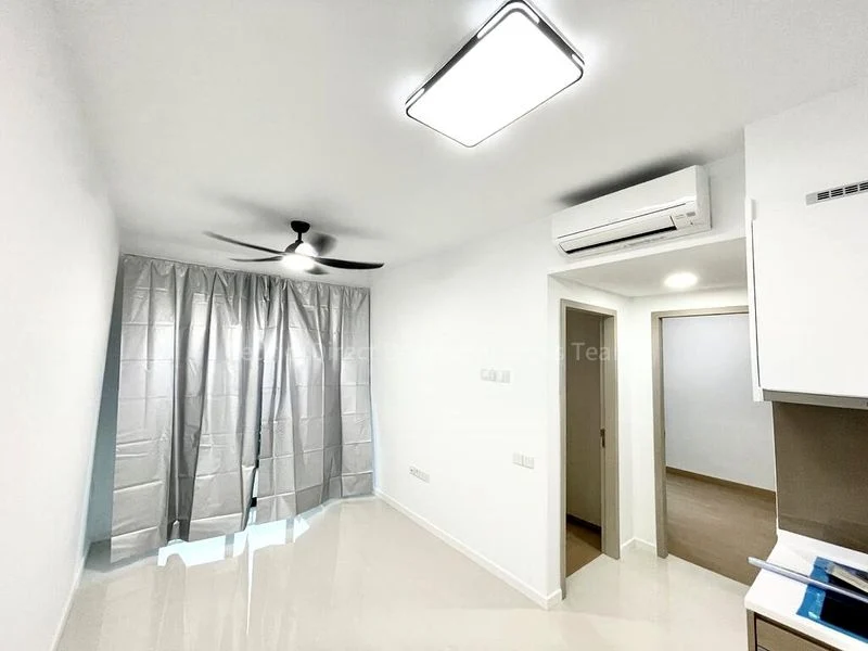 TREASURE AT TAMPINES 8