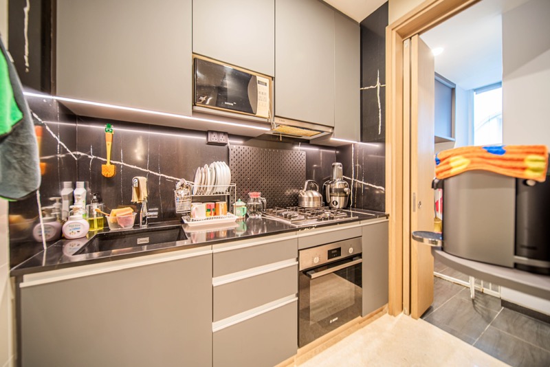 M SUITES 8