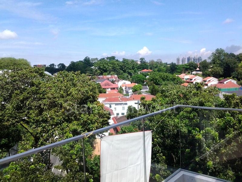 FIFTY-TWO STEVENS 14